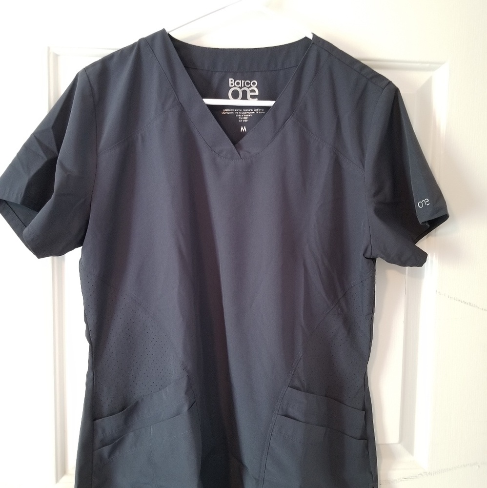 Barco One Scrub top size M